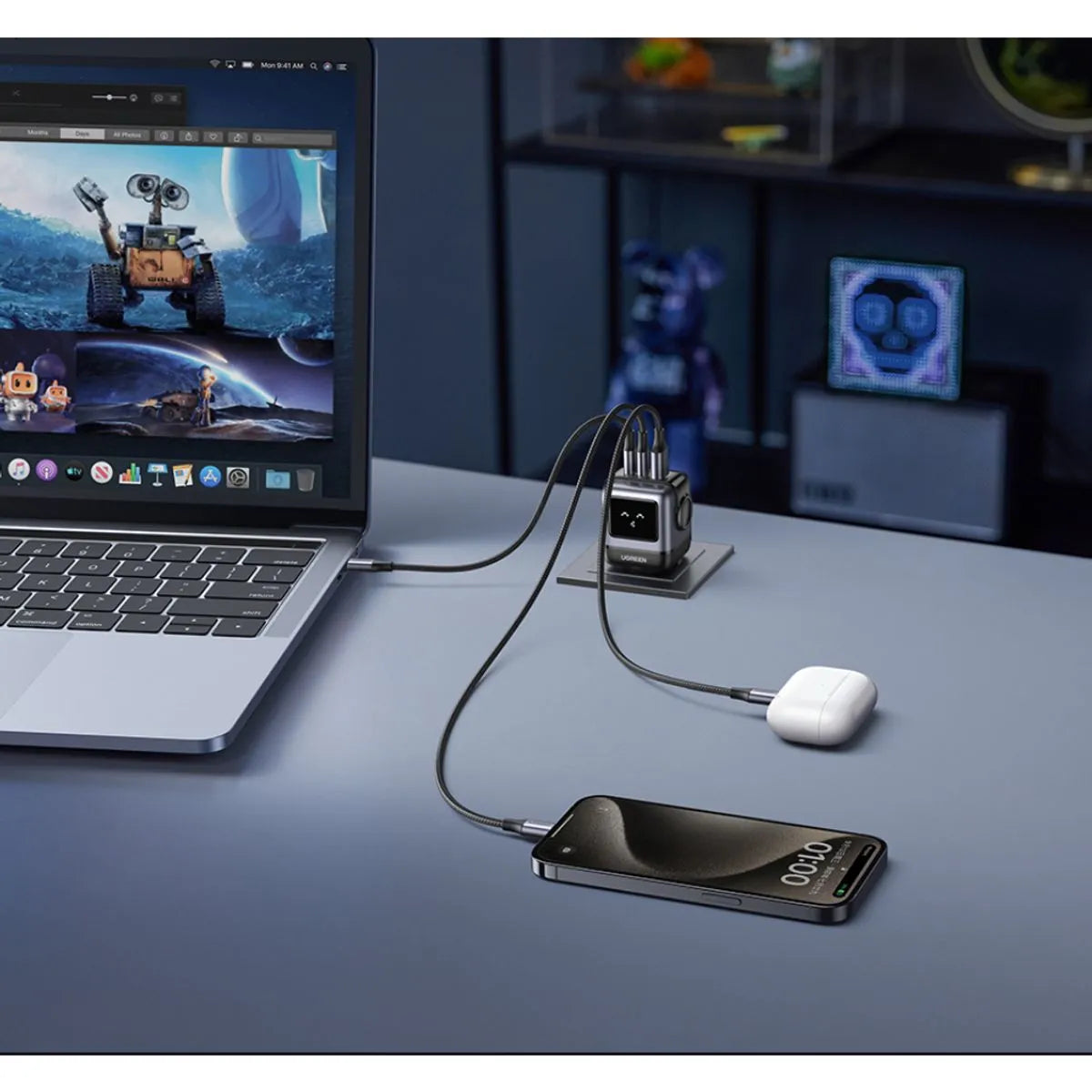 Cargador rápido UGREEN 65W GaN Robot | 2 USB-C + 1 USB-A